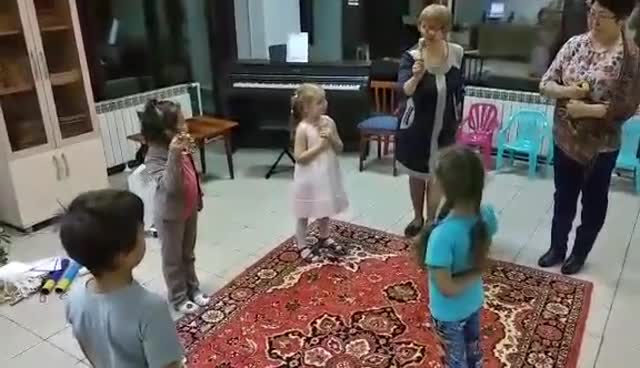 Фрагменты занятий с дошкольниками 5-7 лет по музыкально-ритмическому развитию Фрагменты занятий с дошкольниками 5-7 лет по музыкально-ритмическому развитию